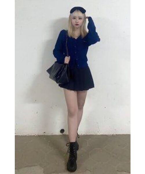 VERSE ONE(バースワン)の「EMBROIDERED LOGO CARDIGAN NAVY(NEW)(カーディガン/ボレロ・レディース・その他・SMALL/MEDIUM)」の20枚目の写真
