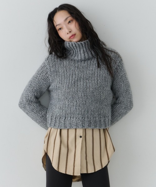 NUJOH(ヌゾ)の「Chunky High Neck Knit / チャンキーハイネックニット(ニット/セーター・レディース・ライトベージュ/ブルー/チャコールグレー/グレー・FREE)」の3枚目の写真