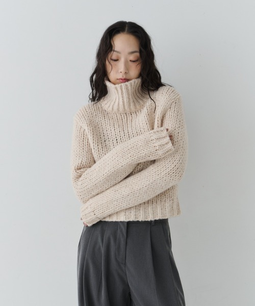 NUJOH(ヌゾ)の「Chunky High Neck Knit / チャンキーハイネックニット(ニット/セーター・レディース・ライトベージュ/ブルー/チャコールグレー/グレー・FREE)」の22枚目の写真