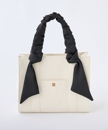 one after another NICE CLAUP（ワンアフターアナザーナイスクラップ）の「【WEB限定】ギャザーハンドルスクエアトートバッグ（トートバッグ）」