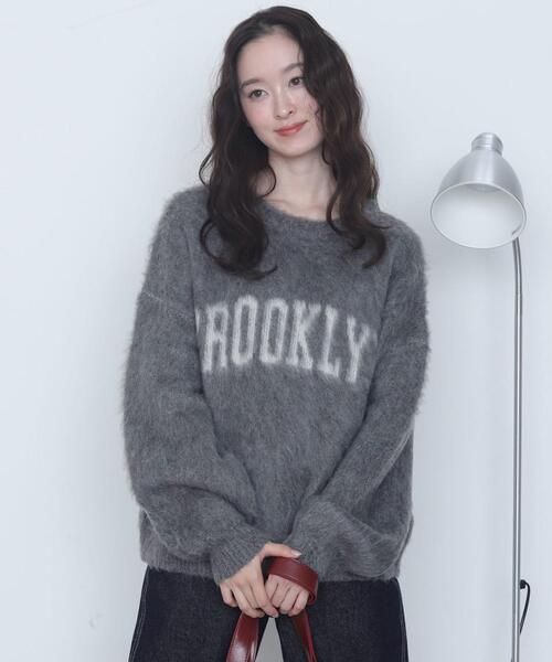 WEGO(ウィゴー)の「WEGO/モヘアタッチBROOKLYNロゴニット(ニット/セーター・レディース・グレー/レッド/ピンク・FREE)」の1枚目の写真