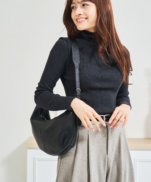 MISCH MASCH（ミッシュマッシュ）の「一部店舗限定 ハーフムーンワンショルダーバッグ（ショルダーバッグ・レディース・ブラウン/ブラック・ﾌﾘ-）」の14枚目の写真