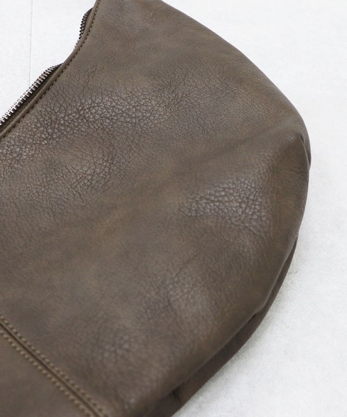 MISCH MASCH（ミッシュマッシュ）の「一部店舗限定 ハーフムーンワンショルダーバッグ（ショルダーバッグ・レディース・ブラウン/ブラック・ﾌﾘ-）」の8枚目の写真