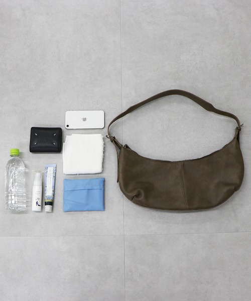 MISCH MASCH（ミッシュマッシュ）の「一部店舗限定 ハーフムーンワンショルダーバッグ（ショルダーバッグ・レディース・ブラウン/ブラック・ﾌﾘ-）」の3枚目の写真