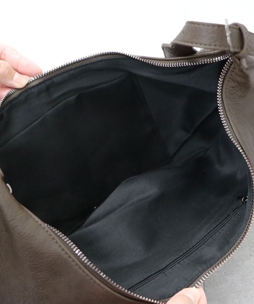 MISCH MASCH（ミッシュマッシュ）の「一部店舗限定 ハーフムーンワンショルダーバッグ（ショルダーバッグ・レディース・ブラウン/ブラック・ﾌﾘ-）」の7枚目の写真