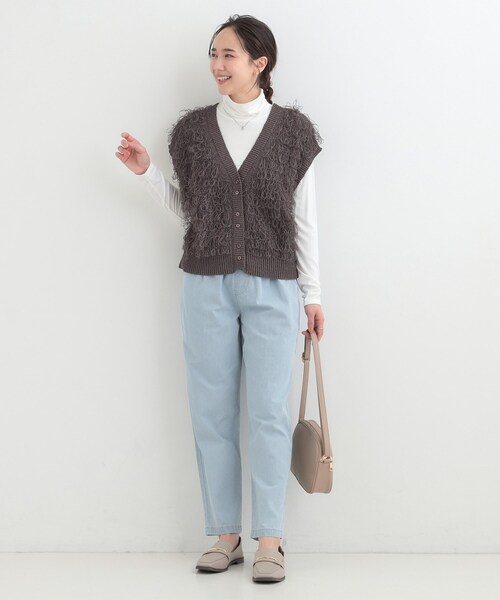 SHOO・LA・RUE（シューラルー）の「【ライトオンスデニム/S-LL】らくらく イージーデニムテーパードパンツ（デニムパンツ・レディース・ブルー系その他/ライトグレー/ライトブルー/ブラック・04/03/02/01）」の15枚目の写真