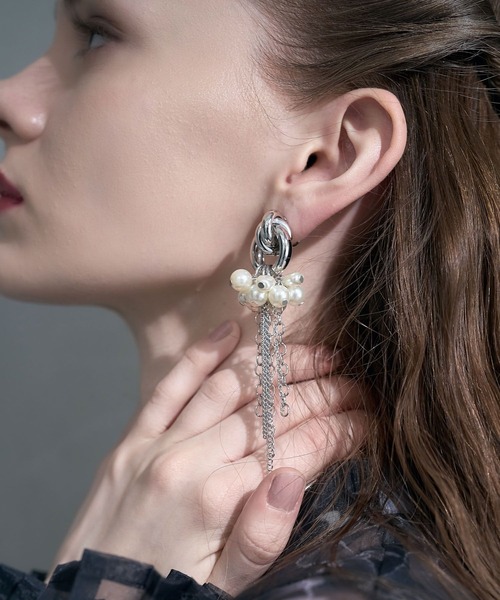 HARE（ハレ）の「パーツドロップイヤリング(HARE)（イヤリング・レディース・シルバー/ホワイト・FREE）」の7枚目の写真