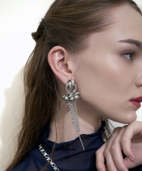 HARE（ハレ）の「パーツドロップイヤリング(HARE)（イヤリング・レディース・シルバー/ホワイト・FREE）」の10枚目の写真