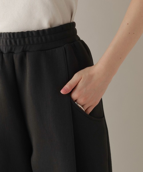 RAGEBLUE（レイジブルー）の「ピンタック/ポンチスウェットワイドパンツ/SET-UP対応（スウェットパンツ・レディース・ホワイト/ブラック・FREE）」の18枚目の写真