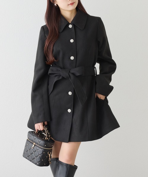 one after another NICE CLAUP（ワンアフターアナザーナイスクラップ）の「リボンミドルコート/SMサイズあり（ステンカラーコート・レディース・アイボリー/ブラック/サックスブルー・SMALL/MEDIUM）」の2枚目の写真