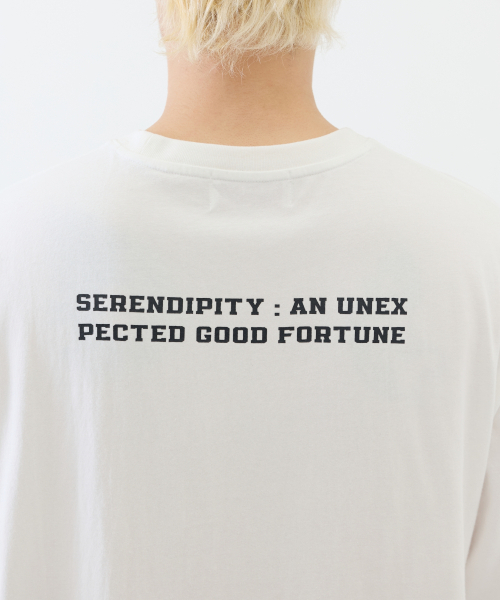 eastserviceshop(イーストサービスショップ)の「Noomik Half T - Off White(Tシャツ/カットソー・レディース・アイボリー・SMALL/MEDIUM/LARGE)」の2枚目の写真