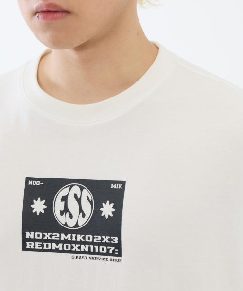 eastserviceshop(イーストサービスショップ)の「Noomik Half T - Off White(Tシャツ/カットソー・レディース・アイボリー・SMALL/MEDIUM/LARGE)」の3枚目の写真