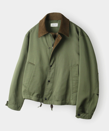 INDUST（インダスト）の「ヘリテージハーフハンティングジャケット_カーキ（ミリタリージャケット）」