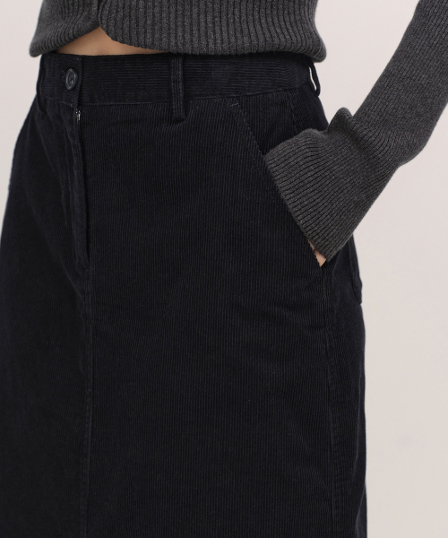 MUSINSA STANDARD WOMAN（ムシンサスタンダードウーマン）の「ウィメンズ 11W コーデュロイマキシスカート [ブラック]（スカート・レディース・その他・SMALL/X-SMALL/LARGE/MEDIUM）」の5枚目の写真