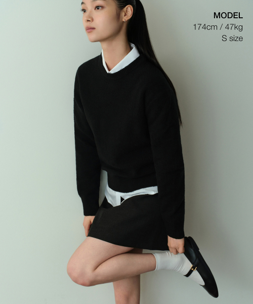 MUSINSA STANDARD WOMAN（ムシンサスタンダードウーマン）の「ウィメンズミニブークルクルネックニット[ブラック]（ニット/セーター・レディース・その他・LARGE/SMALL/MEDIUM/X-SMALL）」の2枚目の写真