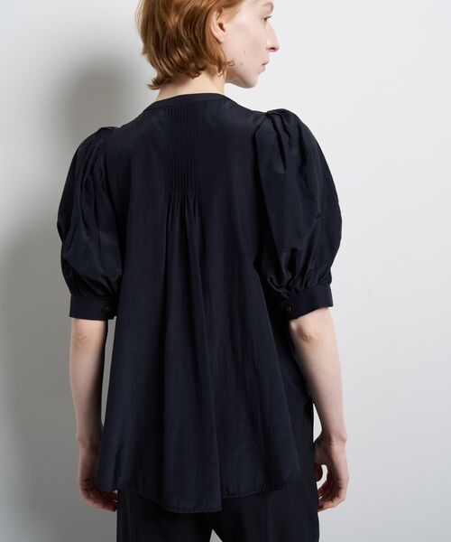 LANVIN en Bleu（ランバンオンブルー）の「トリアセローンパフスリーブブラウス（シャツ/ブラウス・レディース・オフホワイト/ボルドー/ネイビー・38）」の5枚目の写真
