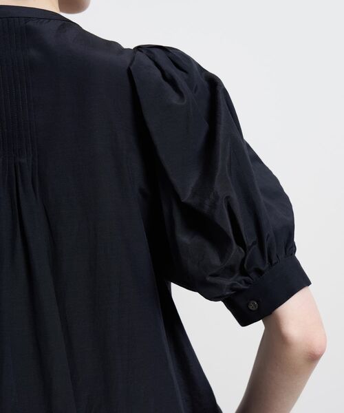 LANVIN en Bleu（ランバンオンブルー）の「トリアセローンパフスリーブブラウス（シャツ/ブラウス・レディース・オフホワイト/ボルドー/ネイビー・38）」の21枚目の写真