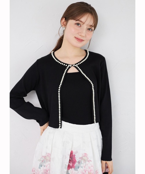 tocco closet(トッコ クローゼット)の「パールラインフロントホックニットカーディガン(カーディガン/ボレロ・レディース・ブラック/オフホワイト/ネイビー・M)」の2枚目の写真