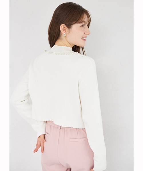 tocco closet(トッコ クローゼット)の「パールラインフロントホックニットカーディガン(カーディガン/ボレロ・レディース・ブラック/オフホワイト/ネイビー・M)」の6枚目の写真