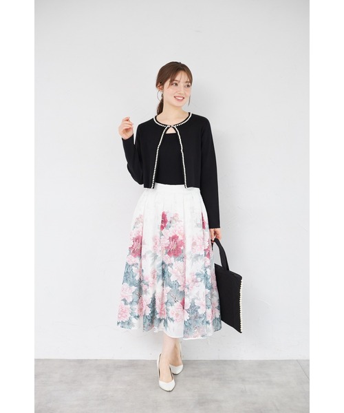 tocco closet(トッコ クローゼット)の「パールラインフロントホックニットカーディガン(カーディガン/ボレロ・レディース・ブラック/オフホワイト/ネイビー・M)」の7枚目の写真