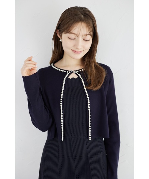 tocco closet(トッコ クローゼット)の「パールラインフロントホックニットカーディガン(カーディガン/ボレロ・レディース・ブラック/オフホワイト/ネイビー・M)」の17枚目の写真