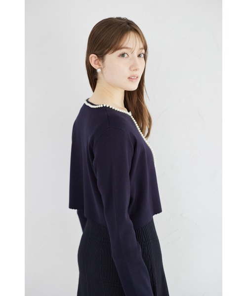 tocco closet(トッコ クローゼット)の「パールラインフロントホックニットカーディガン(カーディガン/ボレロ・レディース・ブラック/オフホワイト/ネイビー・M)」の18枚目の写真