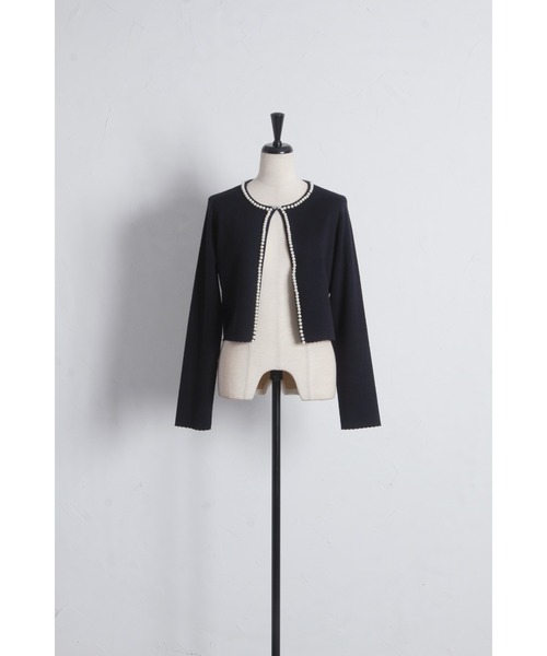 tocco closet(トッコ クローゼット)の「パールラインフロントホックニットカーディガン(カーディガン/ボレロ・レディース・ブラック/オフホワイト/ネイビー・M)」の20枚目の写真