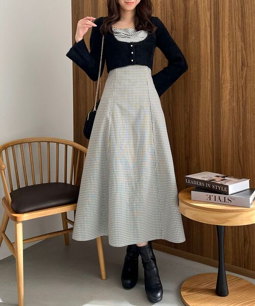 MAJESTIC LEGON(マジェスティックレゴン)の「シャギーカーデセットキャミワンピース(ワンピース・レディース・ホワイト系その他2/ブラック系その他・SMALL/MEDIUM)」の2枚目の写真