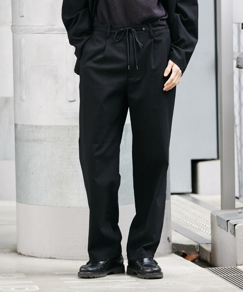 JOURNAL STANDARD（ジャーナルスタンダード）の「TR スラブ トロ イージー スラックス（スラックス・メンズ・グレー/ブラック/ベージュ・SMALL/MEDIUM/LARGE）」の2枚目の写真