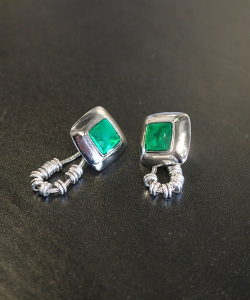 TOGA TOO Stone beads pierced earrings【公式通販】