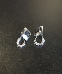 TOGA TOO（トーガトゥ）の「TOGA　TOO Stone beads pierced earrings（ピアス（両耳用））」