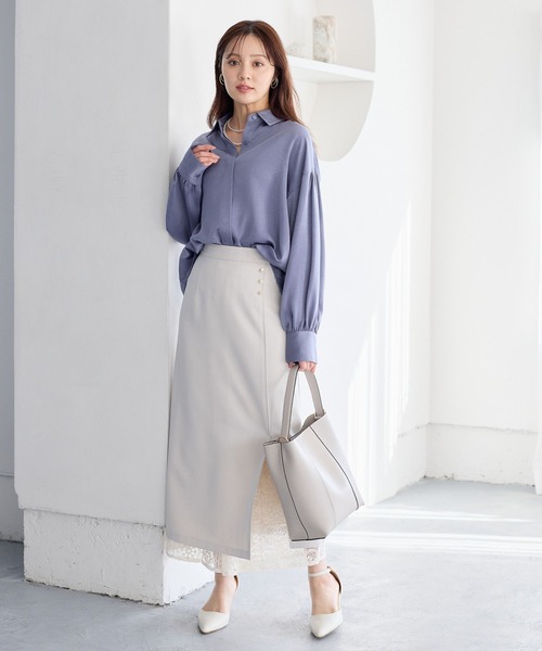 Andemiu（アンデミュウ）の「マッテサテンシャツ643461（シャツ/ブラウス・レディース・ブルー/アイボリー/オレンジ・FREE）」の10枚目の写真