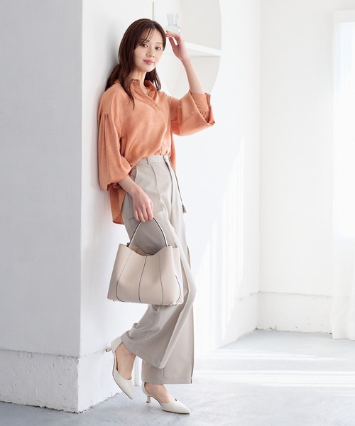 Andemiu（アンデミュウ）の「マッテサテンシャツ643461（シャツ/ブラウス・レディース・ブルー/アイボリー/オレンジ・FREE）」の12枚目の写真