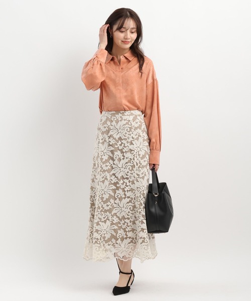 Andemiu（アンデミュウ）の「マッテサテンシャツ643461（シャツ/ブラウス・レディース・ブルー/アイボリー/オレンジ・FREE）」の19枚目の写真