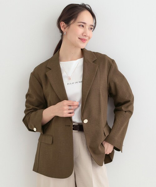 SHOO・LA・RUE（シューラルー）の「【S-LL/セットアップ可/イージーケア/UV】オンにもオフにも シングルジャケット（テーラードジャケット・レディース・ネイビー/ブラウン系その他/ライトベージュ・01/02/03/04）」の4枚目の写真