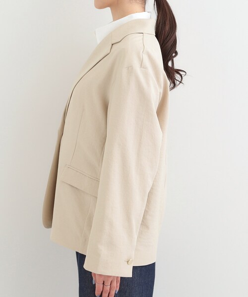 SHOO・LA・RUE（シューラルー）の「【S-LL/セットアップ可/イージーケア/UV】オンにもオフにも シングルジャケット（テーラードジャケット・レディース・ネイビー/ブラウン系その他/ライトベージュ・01/02/03/04）」の20枚目の写真