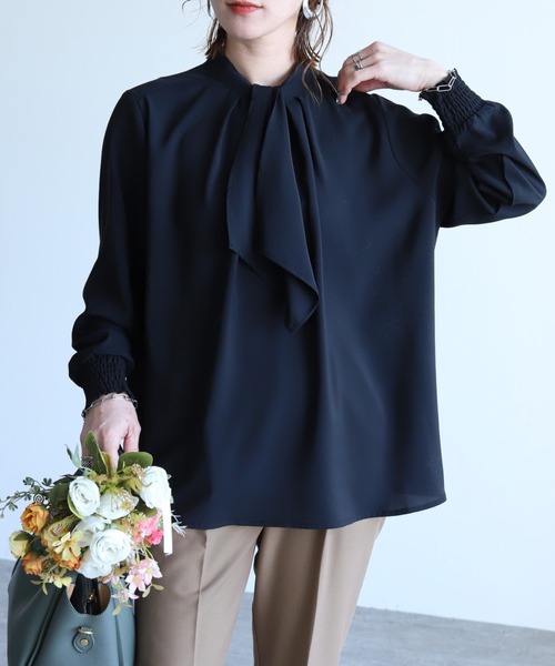 zena(ジェナ)の「ボウタイ2WAYブラウス(シャツ/ブラウス・レディース・ブラック/キナリ・FREE)」の2枚目の写真