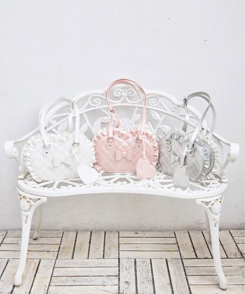 Lolime by mellfy memory(ロリミー バイ メルフィーメモリー)の「charmy heart quilting bag(ショルダーバッグ・レディース・シルバー/ホワイト/ピンク・FREE)」の11枚目の写真