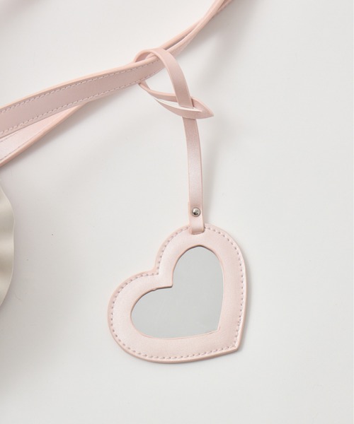 Lolime by mellfy memory(ロリミー バイ メルフィーメモリー)の「charmy heart quilting bag(ショルダーバッグ・レディース・シルバー/ホワイト/ピンク・FREE)」の22枚目の写真