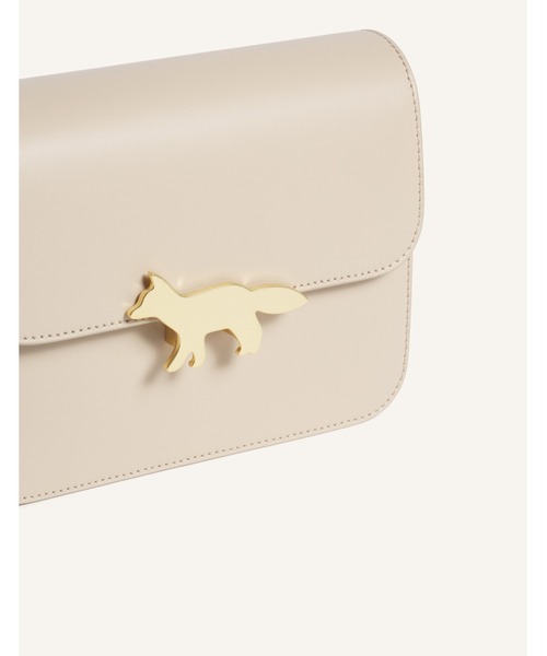 Maison Kitsune（メゾンキツネ）の「EDIE BAG（ショルダーバッグ・メンズ・ベージュ/ライトグリーン系/ブラック/ピンク/ダークブラウン・U）」の9枚目の写真