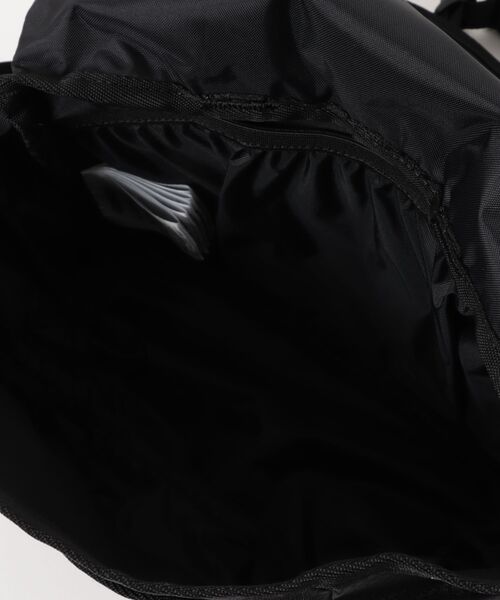 Gramicci(グラミチ)の「《GRAMICCI》MULTI SIDE BAG(ショルダーバッグ・メンズ・ブラック/オリーブ・FREE)」の4枚目の写真
