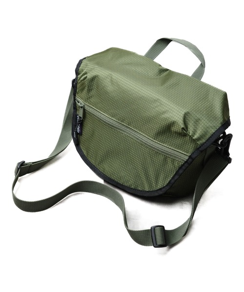 Gramicci(グラミチ)の「《GRAMICCI》MULTI SIDE BAG(ショルダーバッグ・メンズ・ブラック/オリーブ・FREE)」の12枚目の写真