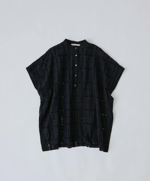 conges payes ADIEU TRISTESSE(コンジェ ペイエ アデュートリステス)の「チェックエンブロイダリーチュニック(シャツ/ブラウス・レディース・ブラック/ピンク・38)」の2枚目の写真