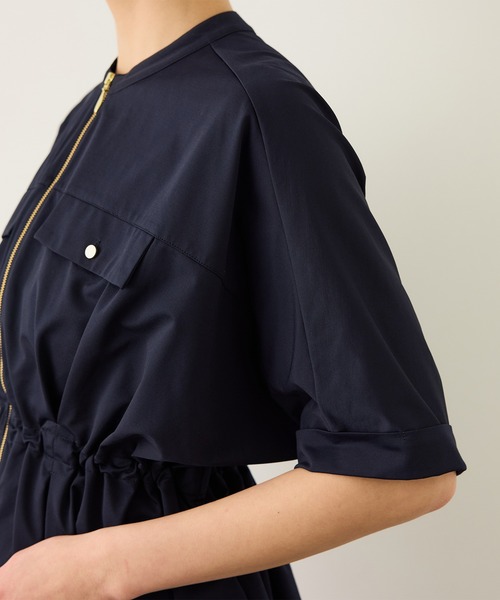 ROPE'（ロペ）の「フロントジップブルゾンブラウス/イージーケア（シャツ/ブラウス・レディース・ブラック/ネイビー/ベージュ・FREE）」の14枚目の写真