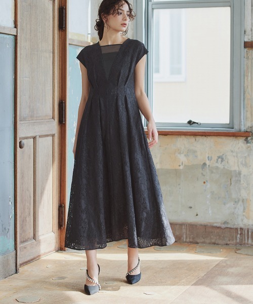 Callarus(カラルス)の「ウエストタックデザインレースフレアワンピースドレス〔Callarus〕(ドレス・レディース・ネイビー系/ブラック×グリーン・M/L/LL/3L)」の3枚目の写真