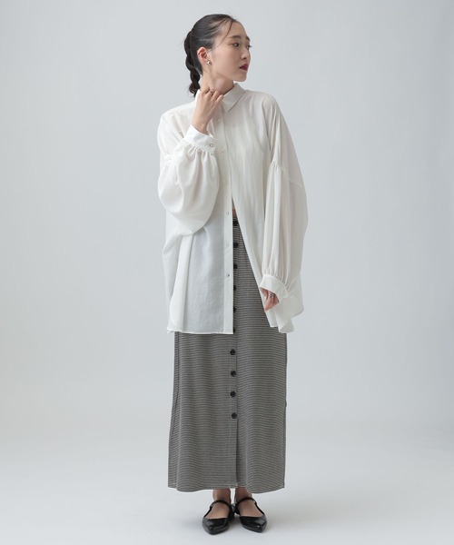 LEPSIM（レプシィム）の「サラキレ袖ボリュームチュニック　632559（シャツ/ブラウス・レディース・チャコールグレー/ホワイト/グリーン・FREE）」の11枚目の写真