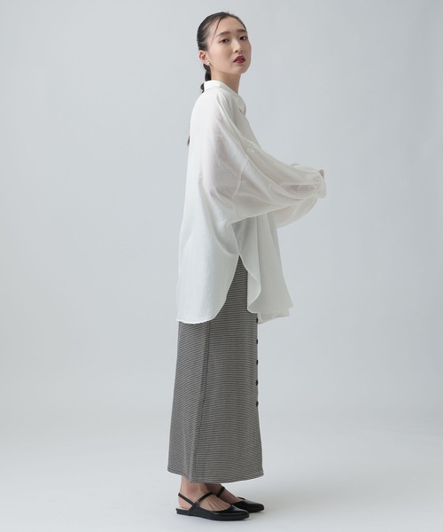 LEPSIM（レプシィム）の「サラキレ袖ボリュームチュニック　632559（シャツ/ブラウス・レディース・チャコールグレー/ホワイト/グリーン・FREE）」の12枚目の写真