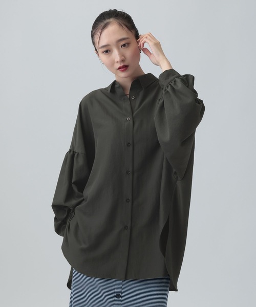 LEPSIM（レプシィム）の「サラキレ袖ボリュームチュニック　632559（シャツ/ブラウス・レディース・チャコールグレー/ホワイト/グリーン・FREE）」の13枚目の写真