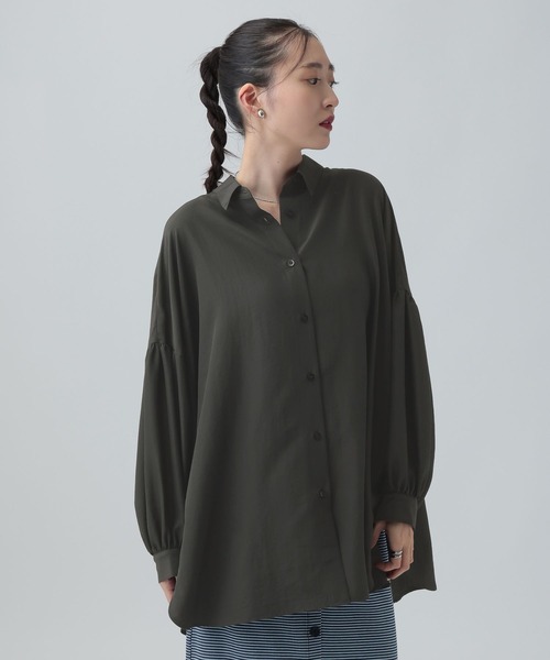 LEPSIM（レプシィム）の「サラキレ袖ボリュームチュニック　632559（シャツ/ブラウス・レディース・チャコールグレー/ホワイト/グリーン・FREE）」の14枚目の写真