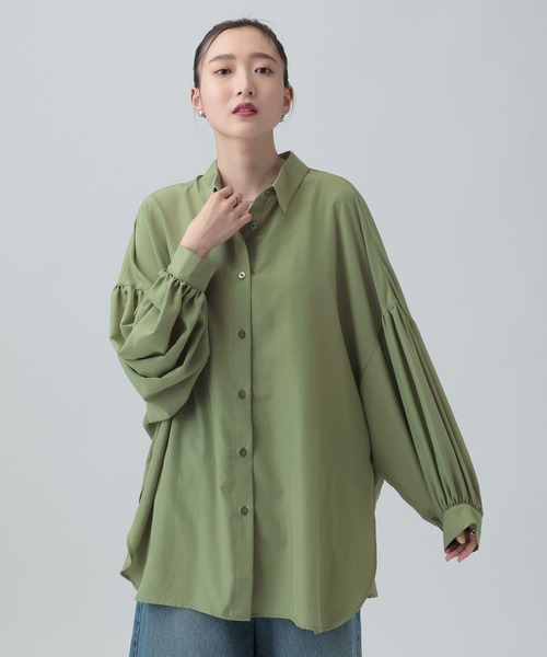 LEPSIM（レプシィム）の「サラキレ袖ボリュームチュニック　632559（シャツ/ブラウス・レディース・チャコールグレー/ホワイト/グリーン・FREE）」の20枚目の写真